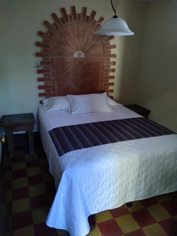 Hotel Acatenango Inn Antigua Dış mekan fotoğraf