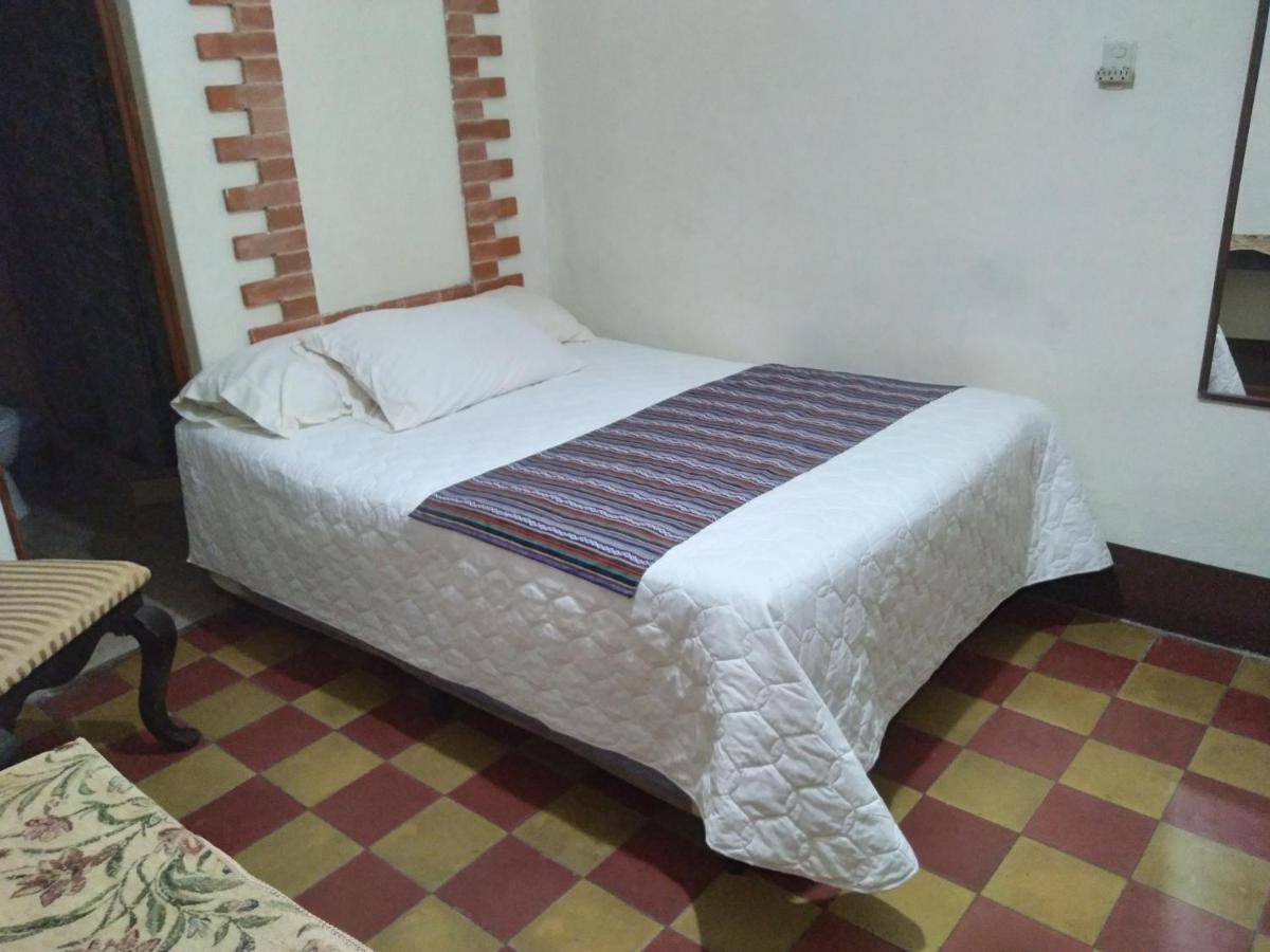 Hotel Acatenango Inn Antigua Dış mekan fotoğraf